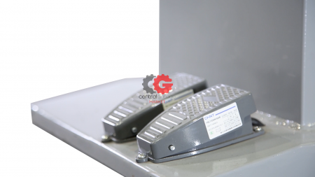 KraftWell KRW300E Станок для наклепки накладок на тормозные колодки (электро)