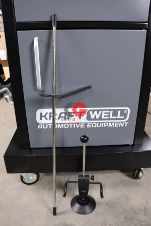 KraftWell KRW3DWA-II Стенд сход-развал 3D двухкамерный с кабинетом и стальной стойкой